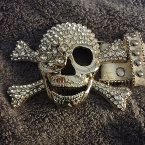 Skull w rhinestones belt buckle NO BELT just buckle